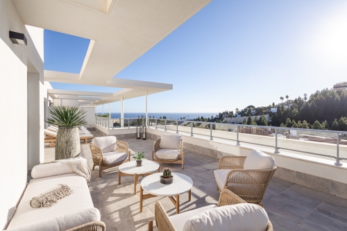 Exceptional 3-bedroom penthouse with panoramic mediterranean views in La Cala de Mijas